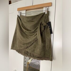 Lulus Women’s Faux Suede Olive Green Mini Skirt